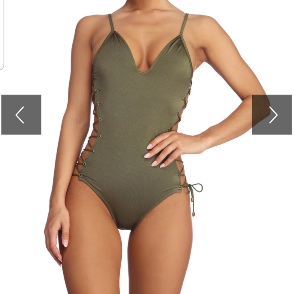 Lace side to side swimsuit - olive